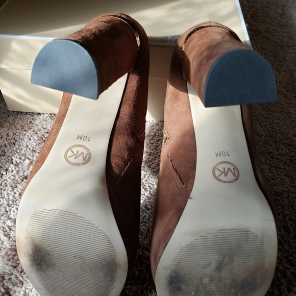 Booties - Picture 2 of 8